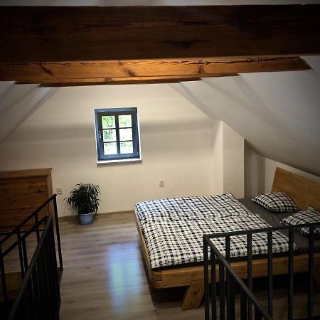 Mezonetovy Apartman S Terasou Na Samote V Lese Vlkava Exteriör bild