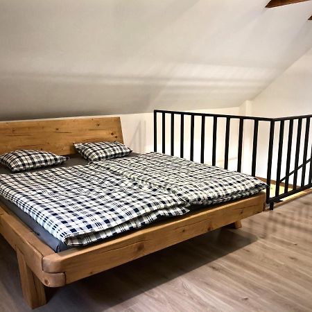 Mezonetovy Apartman S Terasou Na Samote V Lese Vlkava Exteriör bild