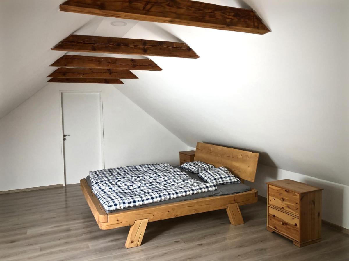 Mezonetovy Apartman S Terasou Na Samote V Lese Vlkava Exteriör bild